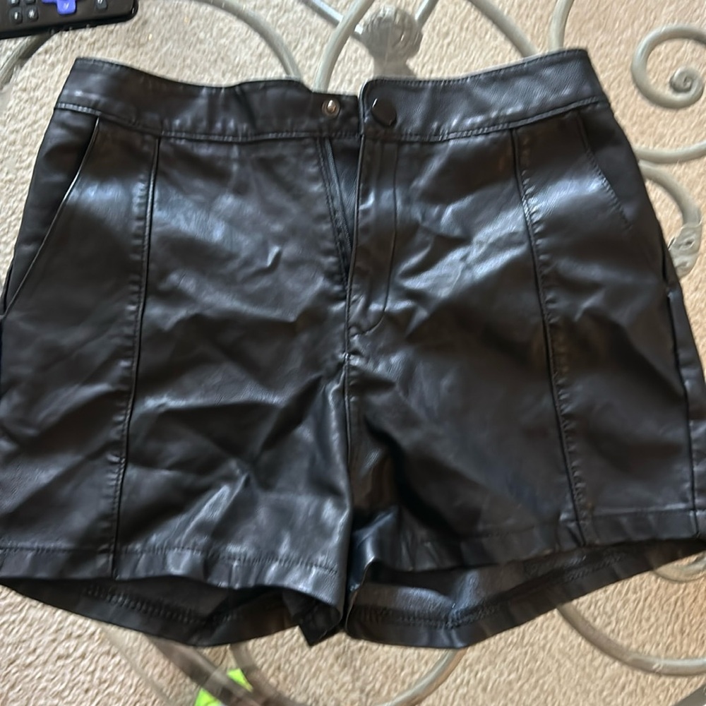 Size Small Windsor Pho Leather Shorts